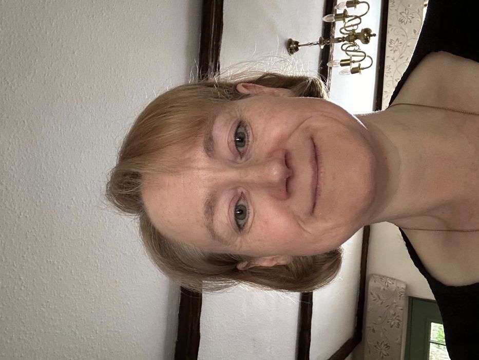 Caroline - Maths and Science tutor and examiner