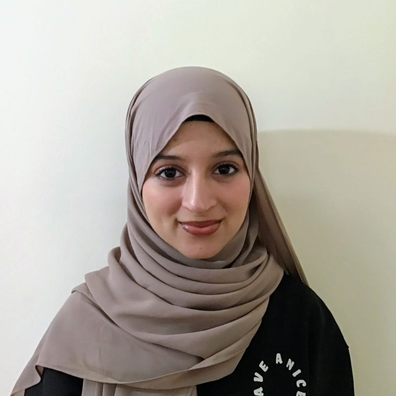 Zainab - Maths, Biology, Chemistry and Physics tutor